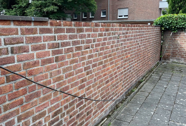 POL-KLE: Goch - Zwei Kupferabdeckbleche entwendet: Kripo ermittelt und sucht Zeugen