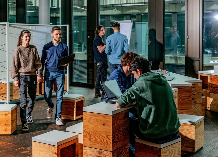 FHNW; Hochschule für Technik: FHNW lanciert neue Informatik-Vertiefung DevOps