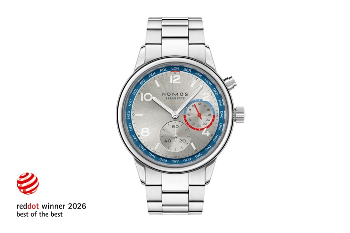 Flachste mechanische Weltzeituhr gewinnt Red Dot: Best of the Best 2026 / NOMOS Glashütte erzielt 94 von 100 Punkten.