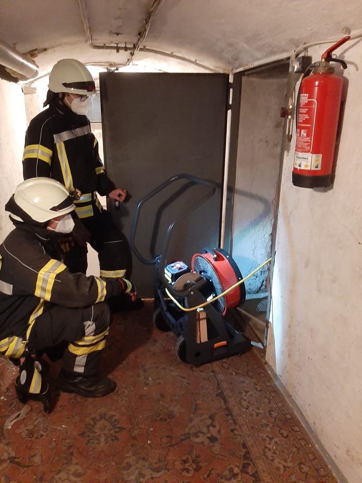 FW-KLE: Kellerbrand durch defekte Heizungsanlage