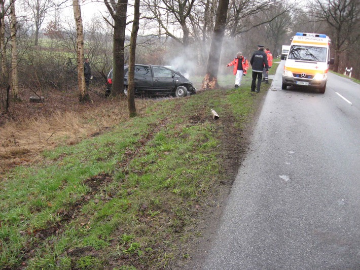 POL-CUX: Auch heute verlor ein Mensch bei einem Verkehrsunfall im Landkreis Cuxhaven sein Leben + Polizei ist besorgt über Dynamik der schrecklichen Ereignisse