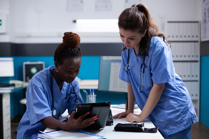 Digitale Medizin in ressourcenarmen Ländern: EKFS fördert innovative Gesundheitsprojekte mit 1,7 Millionen Euro