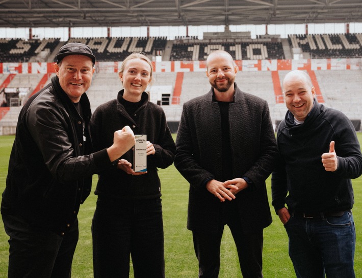 Lichtblick-Award: Die Bayerische und FanQ ehren Deutschlands Vorbilder im Fußball
