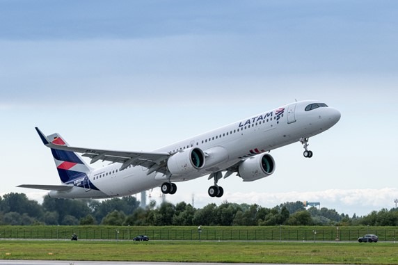 LATAM erhält seine erste A321neo und bestellt weitere 13 Flugzeuge