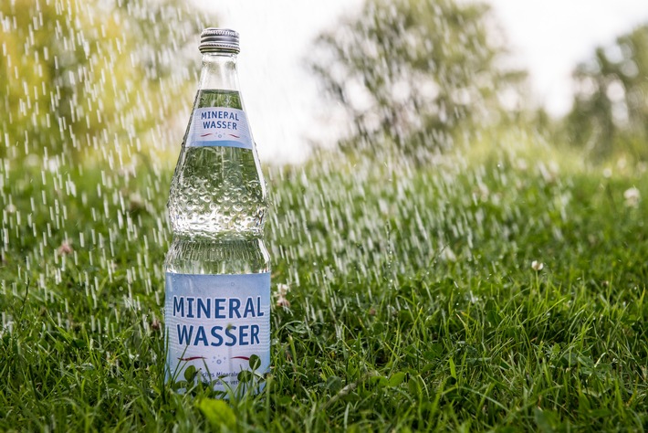 Natürliches Mineralwasser: Alles Gute kommt von unten - und oben!