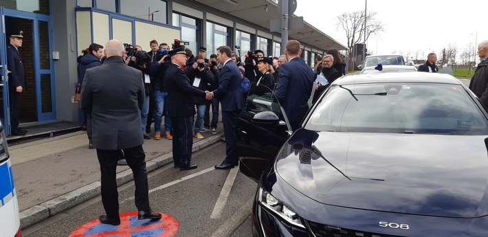 BPOLI-OG: Französischer Innenminister besucht die gemeinsame deutsch-französische Kontaktdienststelle der Bundespolizei und der französischen Grenzpolizei in Kehl