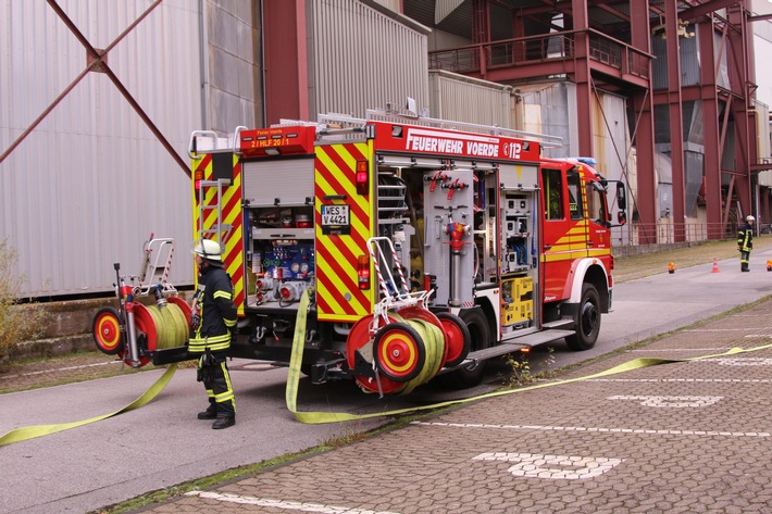 FW Voerde: Erfolgreicher Abschluss des ersten Teils der Grundausbildung bei der Feuerwehr Voerde