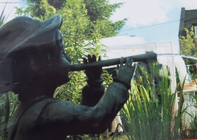 POL-PPKO: Wertvolle Bronzefigur in Koblenz gestohlen
