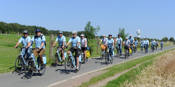 RWE startet heute in die E-Bike-Saison / Projekt "E-Bikes on Tour" verbindet Klimaschutz und moderne Mobilität