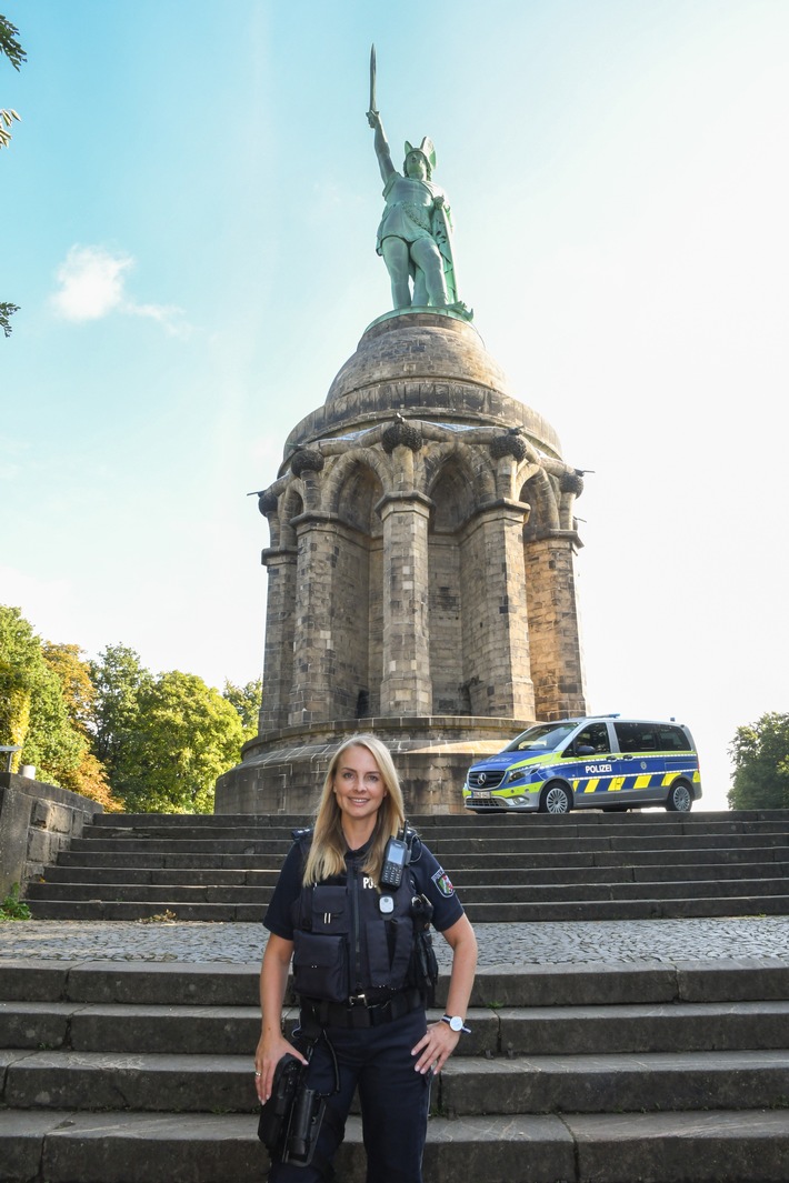 POL-LIP: Detmold. Bürgernähe und Präsenz rund ums Hermannsdenkmal: Neue Bezirksdienstbeamtin für Detmold.