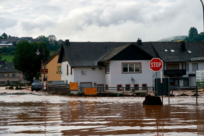 Keine Angst vor der Wettervorhersage: So sichern Sie sich vor Unwetterschäden ab!