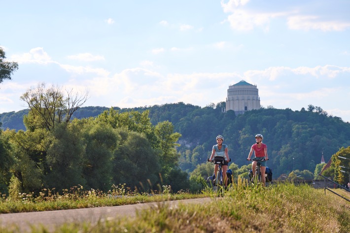 Perfekt für den goldenen Herbst: Die Niederbayerntour / Die Stadt-Land-Fluss-Radroute par excellence quer durch Niederbayern