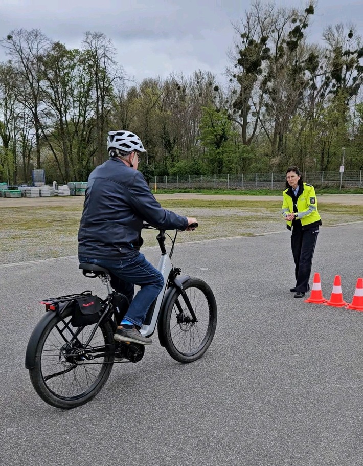 POL-DN: Fit und sicher auf dem E-Bike - jetzt noch einen der letzten Plätze sichern!