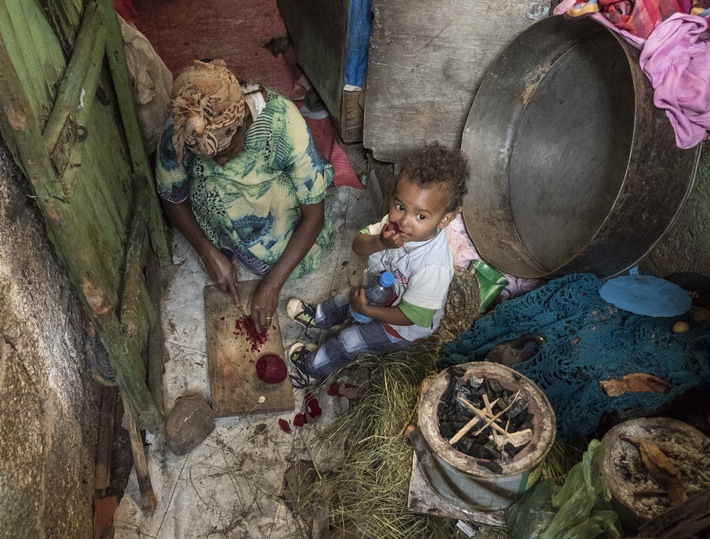 Corona-Überlebenspakete für Kinder in Äthiopien