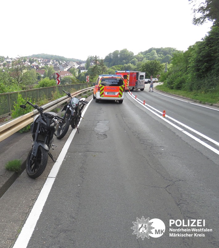 POL-MK: Fahrer (15) verunfallt nach illegalem Rennen mit Motorrädern