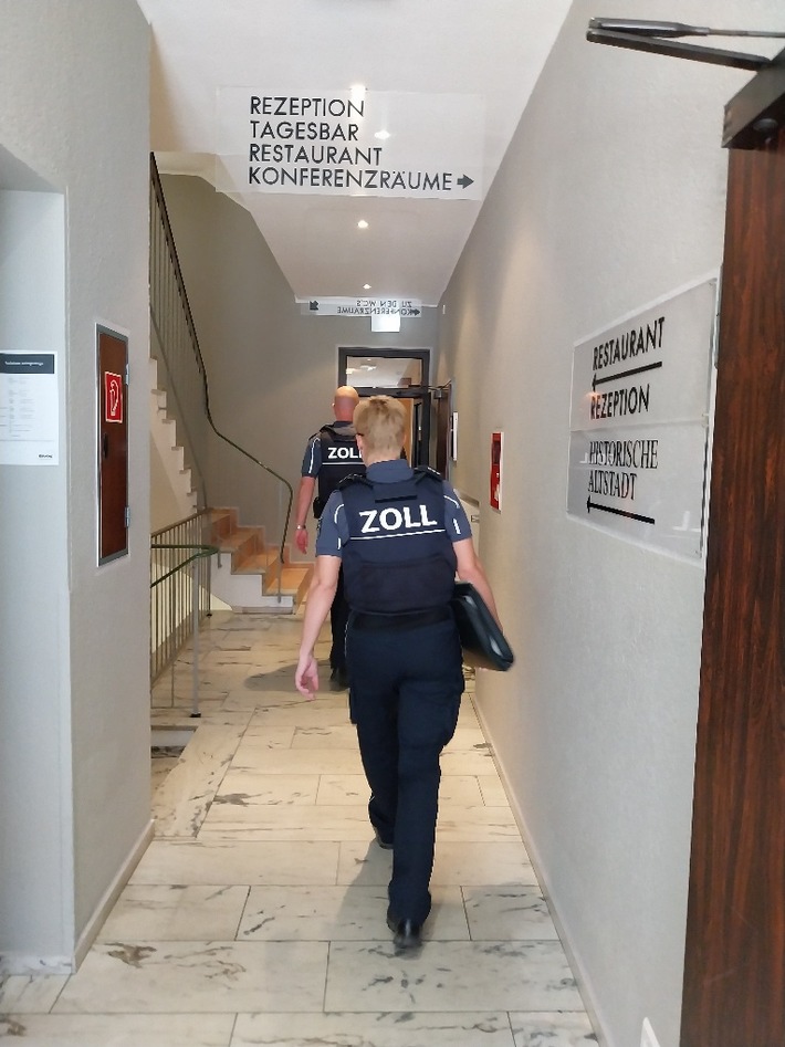 HZA-BS: Bundesweite Schwerpunktprüfung gegen Schwarzarbeit im Hotel- und Gaststättengewerbe / Das Hauptzollamt Braunschweig prüft risikoorientiert in seinem gesamten Bezirk