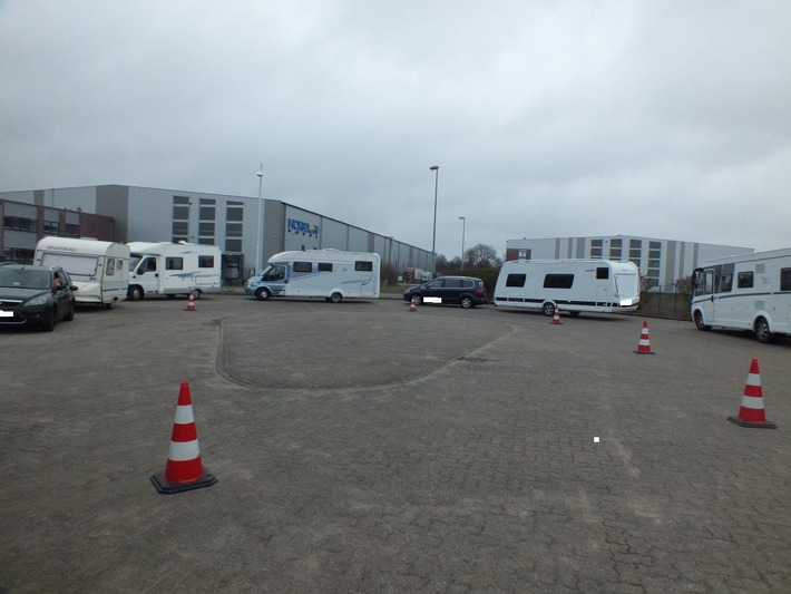 POL-SE: Elmshorn-Kreis Pinneberg   /
Nachmeldung zu: Aktion" Sicher in die Campingsaison"