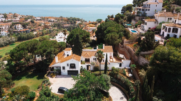 Spanien der Kontraste: Luxusimmobilien in Toplagen boomen, während junge Käufer verstärkt auf neue urbane Zentren setzen