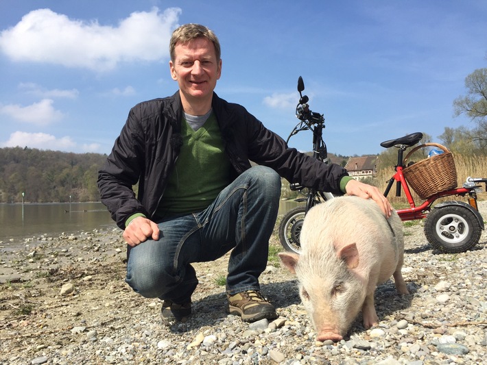 Michael Kessler auf Expedition &quot;Mit Schwein am Rhein&quot; - Zweiteiliges Reiseabenteuer am 22. und 29. Juli im rbb