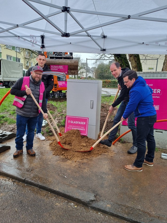 Telekom setzt Glasfaserausbau in Trier-Mitte und -Süd mit den Stadtbezirken Altstadt, Gartenfeld, Barbara und Matthias fort