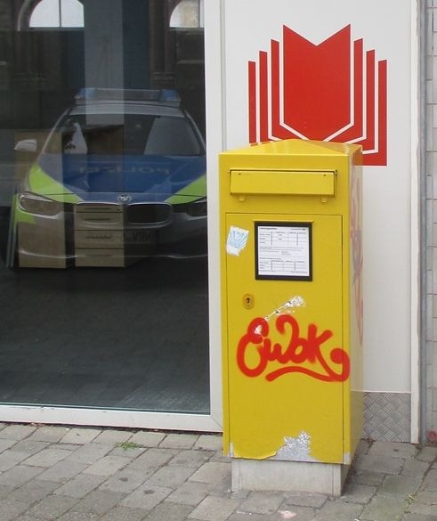 POL-RBK: Burscheid - Vielzahl von Graffitis in der Innenstadt
