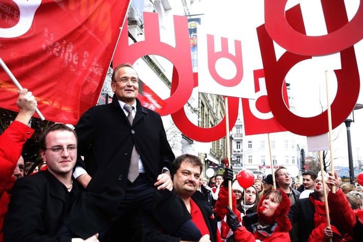 Deutscher Ring Sach- und Lebensversicherung: ArbeitnehmervertreterInnen im Aufsichtsrat werden die Abberufung des Vorstands nicht mittragen