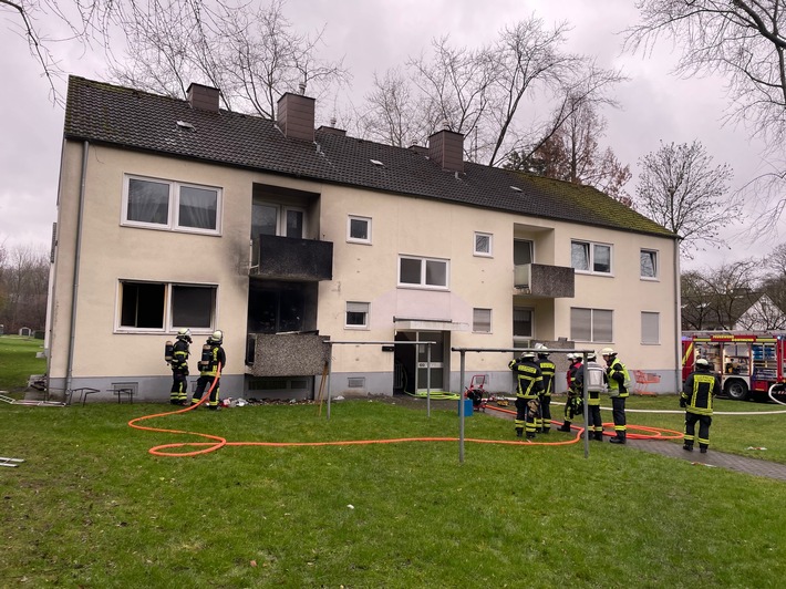 FW-DO: 05.02.23 Feuer auf einem Balkon im Jungferntal