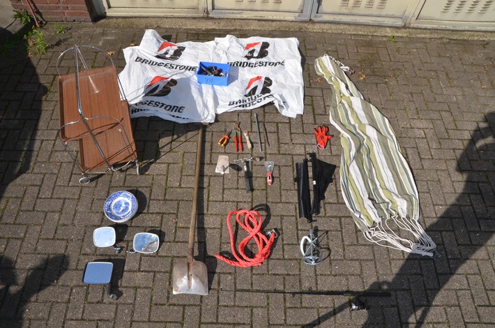 POL-DH: ---Polizei sucht Eigentümer von Diebesgut ---
