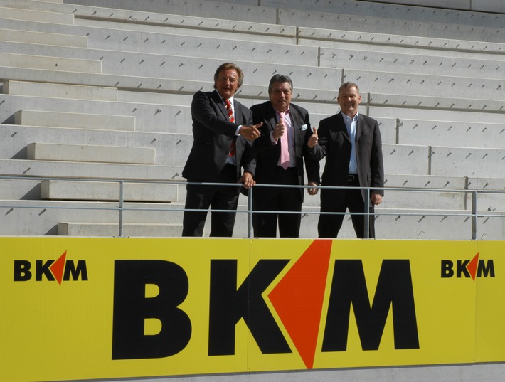 BKM Bausparkasse Mainz wird Premium-Bandenpartner in der Coface Arena (mit Bild)