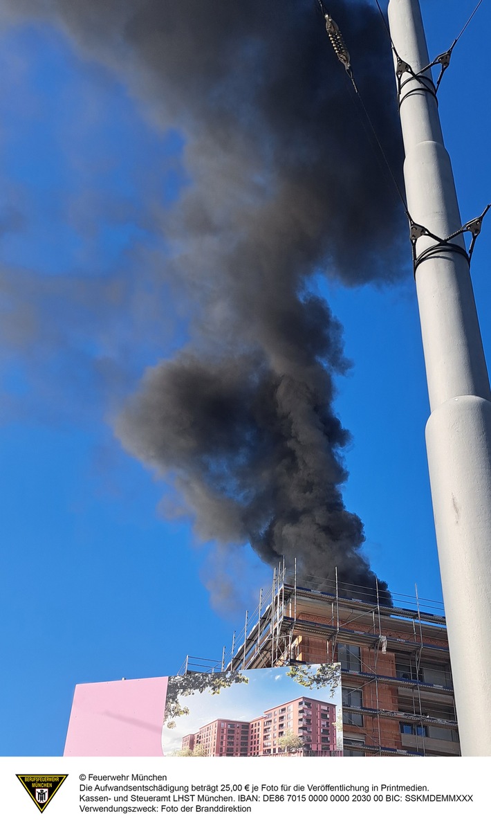 FW-M: Massive Rauchentwicklung durch Brand (Moosach)