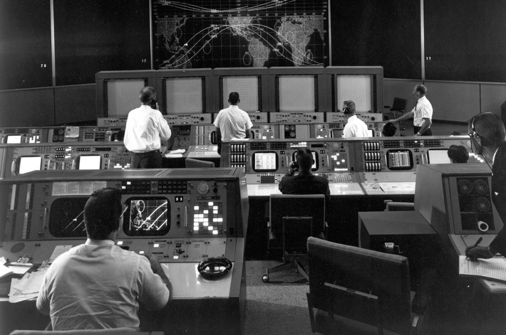 Mission Control Center. Weiterer Text über ots und www.presseportal.de/nr/6955 / Die Verwendung dieses Bildes ist für redaktionelle Zwecke honorarfrei. Veröffentlichung bitte unter Quellenangabe: "obs/Ford-Werke GmbH"