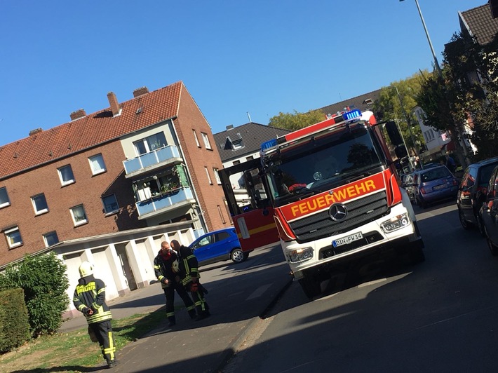 FW Dinslaken: Nachbarn alarmierten die Feuerwehr