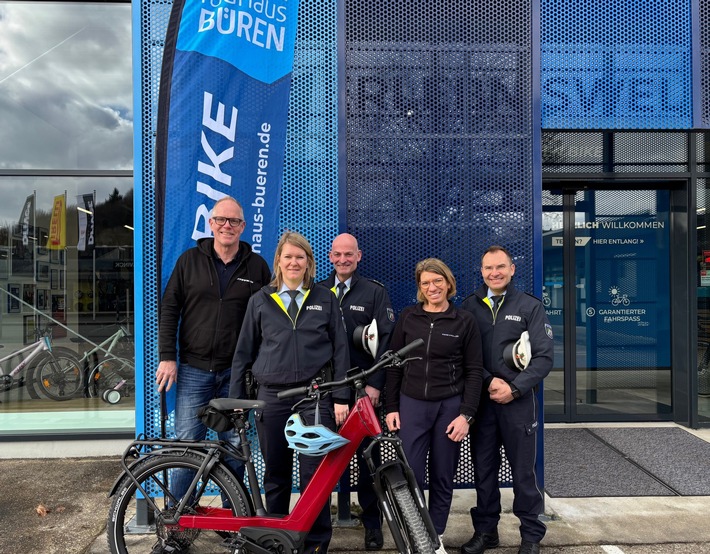 POL-PB: #LEBEN - Weitere Kooperation für mehr Sicherheit von Pedelec-Fahrenden im Straßenverkehr: Polizei und Fahrradhändler bieten Pedelectrainings für Personen ab 65 Jahren an