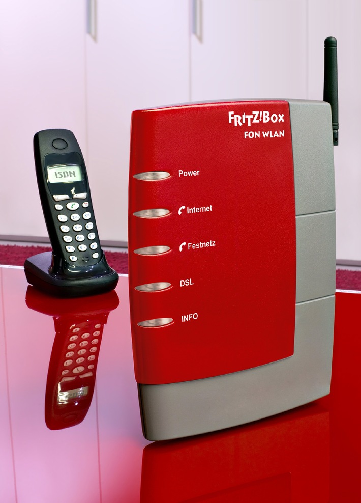 Neues FRITZ!Box Fon-Topmodell ab sofort erhältlich / Neue FRITZ!Box Fon WLAN 7050 VoIP, DSL und WLAN in einem Gerät / Erstmals Internettelefonie mit ISDN-Telefonen