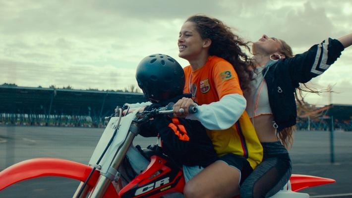 Die QUEER-Reihe in der ARD: rbb, BR, MDR und WDR präsentieren ab 18. Juni 2026 großes Kino / 16 Filme - zwölf deutsche Erstausstrahlungen - eine Doku über queeres Kino