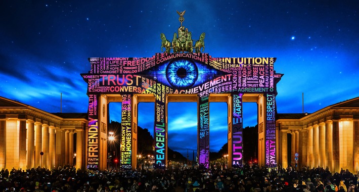 Festival of Lights Berlin feiert mit 85 Lichtkunstwerken und Video-Shows die Vielfalt! / Motto: &quot;Colours of Life&quot;, u.a. zum Großereignis &quot;50 Jahre Hip-Hop&quot;