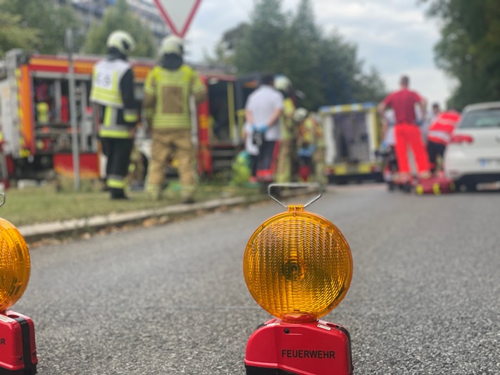 FW Dresden: Verkehrsunfälle in der Innenstadt am heutigen Morgen