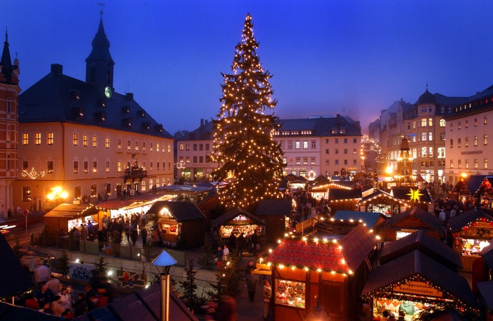 Touristenstrom ins Weihnachtsland Erzgebirge / 500 Veranstaltungen / &quot;Hochburgen&quot; an Wochenenden fast ausgebucht