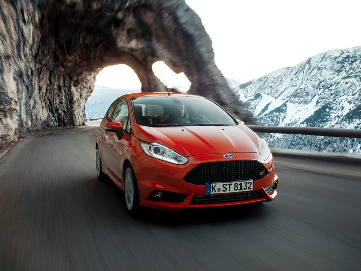 Sportlich und erfolgreich: Der neue Ford Fiesta ST startet mit glänzenden Verkaufszahlen (BILD)