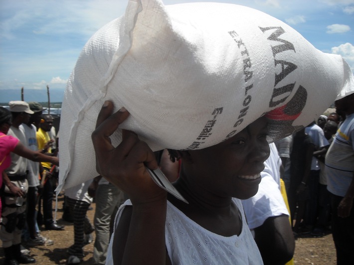 Zwei Millionen Haitianer von Unterernährung bedroht / Wieder Tote nach Unwetter (BILD)