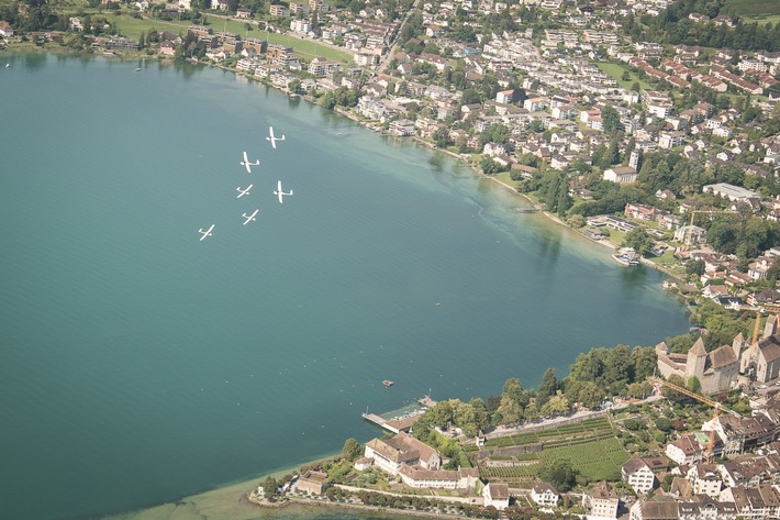 Erste Elektroflugzeug-Show: Weltrekord am Seenachtfest