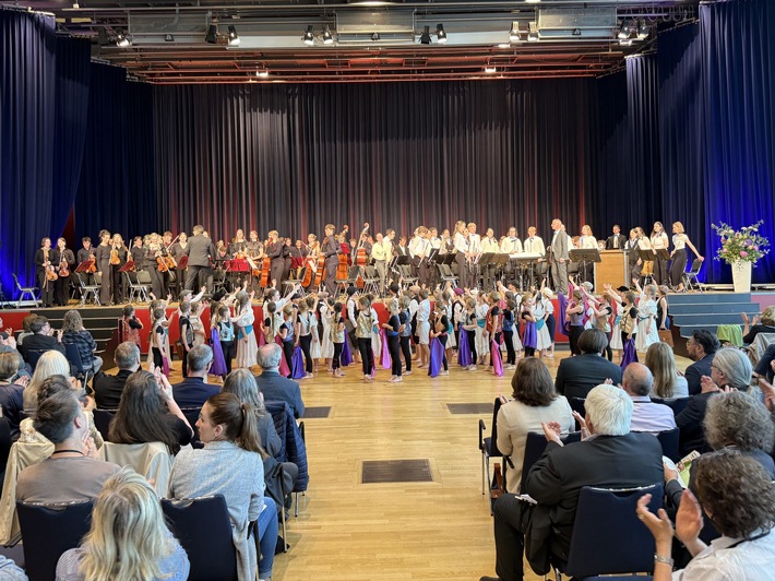Lehrkräftemangel an Musikschulen gefährdet musikalische Bildung: Tarifreform überfällig / 1.700 Teilnehmende beim 27. Musikschulkongress des Verbandes deutscher Musikschulen in Dresden