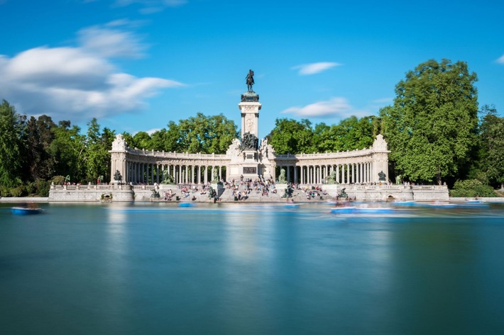 Retiro-Park_Andrés García.adobe.stock.jpg