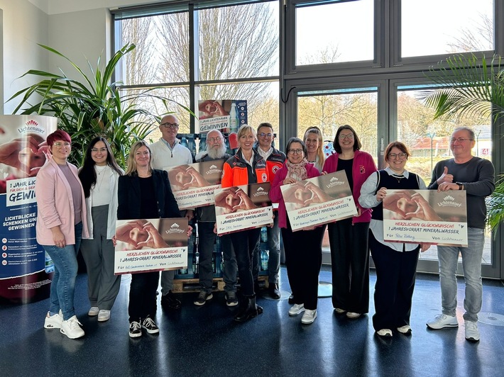 Lichtenauer spendet 23.000 Liter Mineralwasser an vier soziale Organisationen in Sachsen