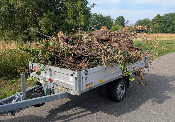 POL-PDLD: Roschbach - Gefährlicher Grünschnitttransport