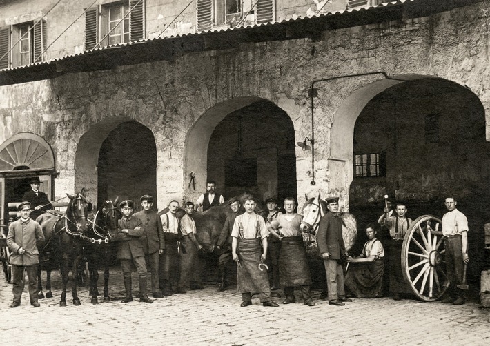 125 Jahre winkler: Vom Handwerksbetrieb zum internationalen Großhändler