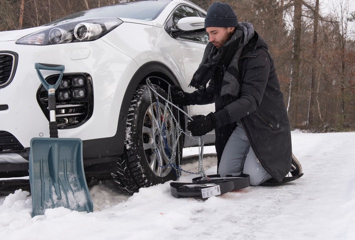 Sicher in den Winterurlaub: Nachdenken erspart Ärger / Autobeladen mit Sinn und Verstand / Geeignete Reifen für Eis und Schnee / Schneeketten nicht vergessen