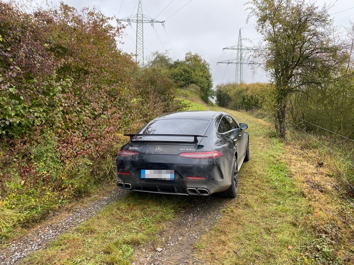 POL-BN: Fotos: Geldautomatensprengung in Wachtberg-Adendorf - Mutmaßliches Fluchtfahrzeug in Rheinland-Pfalz aufgefunden - Polizei fahndet weiter nach flüchtigen Tätern