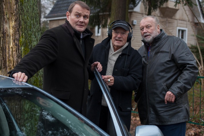 Volker Schlöndorff verfilmt &quot;Der namenlose Tag&quot; für das ZDF / Friedrich-Ani-Krimi mit Thomas Thieme, Devid Striesow und Ursina Lardi (FOTO)