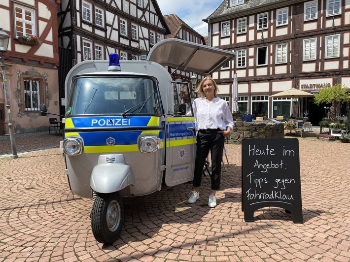 POL-WE: "Sicher! Auf Reisen" Präventionstipps beim Marktbummel in Bad Nauheim und Bad Vilbel